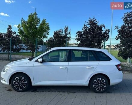 Белый Шкода Фабия, объемом двигателя 1 л и пробегом 82 тыс. км за 6700 $, фото 3 на Automoto.ua