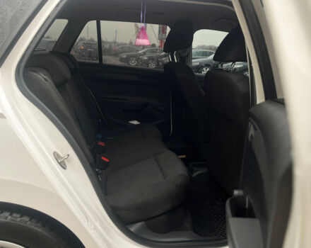 Белый Шкода Фабия, объемом двигателя 1.4 л и пробегом 178 тыс. км за 7800 $, фото 25 на Automoto.ua