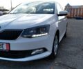 Белый Шкода Фабия, объемом двигателя 1.4 л и пробегом 170 тыс. км за 10400 $, фото 1 на Automoto.ua