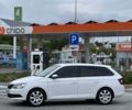 Белый Шкода Фабия, объемом двигателя 1.2 л и пробегом 270 тыс. км за 8400 $, фото 1 на Automoto.ua