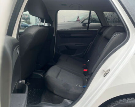 Белый Шкода Фабия, объемом двигателя 1.4 л и пробегом 178 тыс. км за 7800 $, фото 23 на Automoto.ua