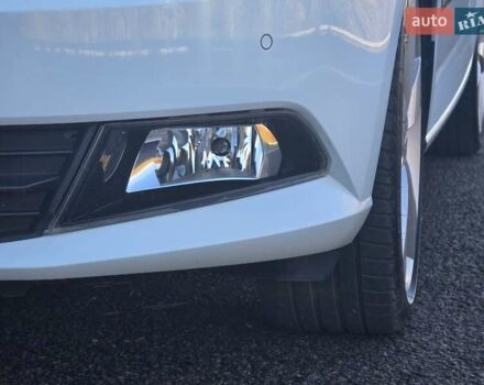 Белый Шкода Фабия, объемом двигателя 1.2 л и пробегом 198 тыс. км за 11499 $, фото 14 на Automoto.ua