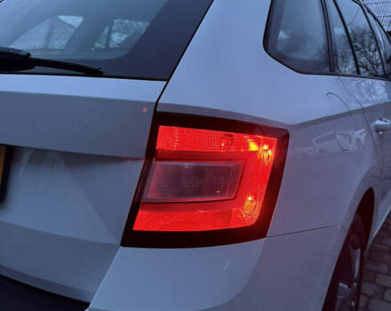 Білий Шкода Фабія, об'ємом двигуна 1.4 л та пробігом 176 тис. км за 8300 $, фото 30 на Automoto.ua