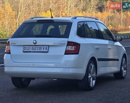 Белый Шкода Фабия, объемом двигателя 1.2 л и пробегом 198 тыс. км за 11499 $, фото 3 на Automoto.ua