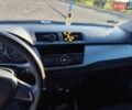 Белый Шкода Фабия, объемом двигателя 1.42 л и пробегом 323 тыс. км за 7500 $, фото 5 на Automoto.ua