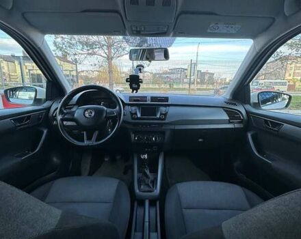 Белый Шкода Фабия, объемом двигателя 1.4 л и пробегом 224 тыс. км за 6950 $, фото 17 на Automoto.ua