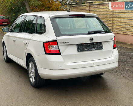 Белый Шкода Фабия, объемом двигателя 1.2 л и пробегом 180 тыс. км за 9800 $, фото 22 на Automoto.ua