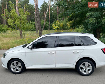 Білий Шкода Фабія, об'ємом двигуна 1.4 л та пробігом 210 тис. км за 8200 $, фото 1 на Automoto.ua