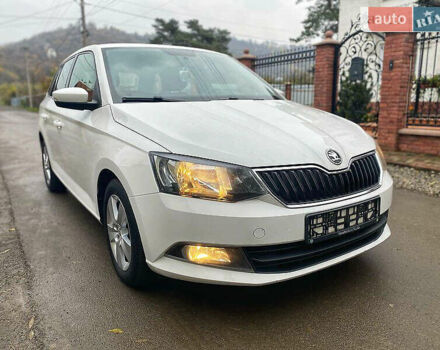 Белый Шкода Фабия, объемом двигателя 1.2 л и пробегом 180 тыс. км за 9800 $, фото 31 на Automoto.ua