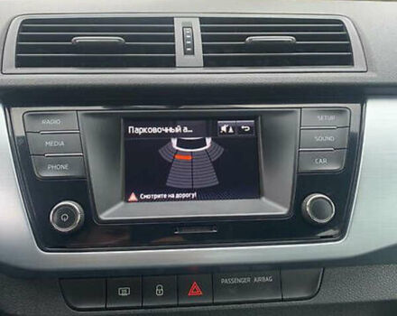 Белый Шкода Фабия, объемом двигателя 1.2 л и пробегом 180 тыс. км за 9800 $, фото 8 на Automoto.ua