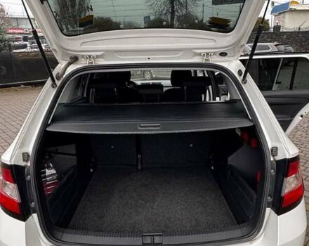 Белый Шкода Фабия, объемом двигателя 1.2 л и пробегом 259 тыс. км за 7300 $, фото 15 на Automoto.ua