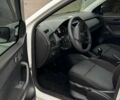 Белый Шкода Фабия, объемом двигателя 1.2 л и пробегом 259 тыс. км за 7300 $, фото 6 на Automoto.ua