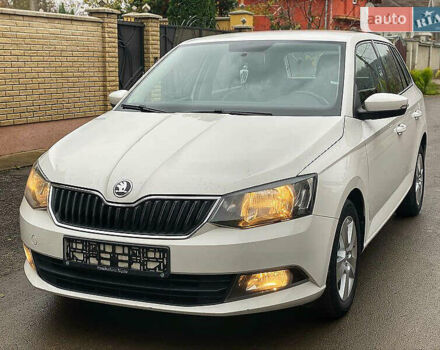 Белый Шкода Фабия, объемом двигателя 1.2 л и пробегом 180 тыс. км за 9800 $, фото 30 на Automoto.ua