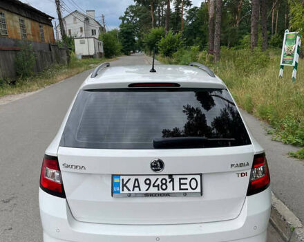 Білий Шкода Фабія, об'ємом двигуна 1.4 л та пробігом 210 тис. км за 8200 $, фото 3 на Automoto.ua