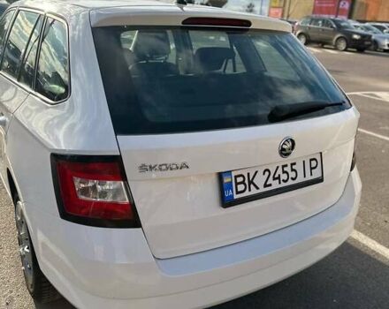 Белый Шкода Фабия, объемом двигателя 1.4 л и пробегом 224 тыс. км за 6950 $, фото 10 на Automoto.ua