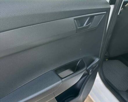 Белый Шкода Фабия, объемом двигателя 1.4 л и пробегом 224 тыс. км за 6950 $, фото 20 на Automoto.ua