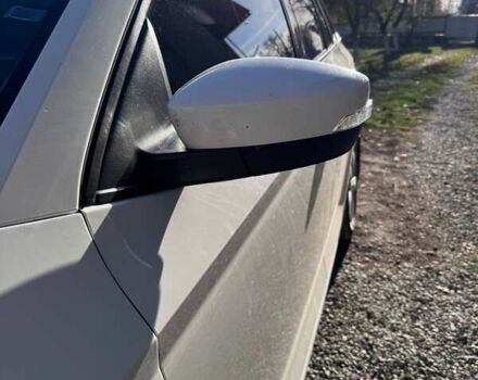 Белый Шкода Фабия, объемом двигателя 1.2 л и пробегом 273 тыс. км за 6350 $, фото 7 на Automoto.ua