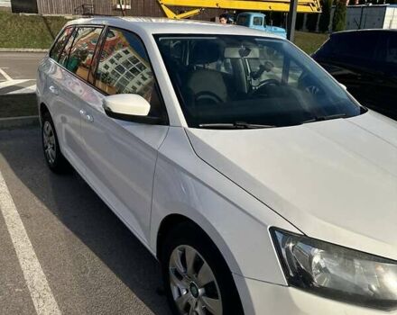 Белый Шкода Фабия, объемом двигателя 1.4 л и пробегом 224 тыс. км за 6950 $, фото 6 на Automoto.ua