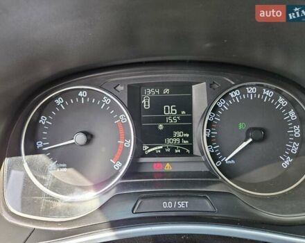 Белый Шкода Фабия, объемом двигателя 1 л и пробегом 130 тыс. км за 6700 $, фото 18 на Automoto.ua