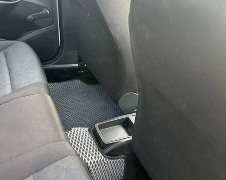 Белый Шкода Фабия, объемом двигателя 1.4 л и пробегом 224 тыс. км за 6950 $, фото 21 на Automoto.ua