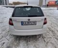 Белый Шкода Фабия, объемом двигателя 1 л и пробегом 205 тыс. км за 6500 $, фото 2 на Automoto.ua