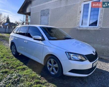 Белый Шкода Фабия, объемом двигателя 1.2 л и пробегом 273 тыс. км за 6350 $, фото 6 на Automoto.ua