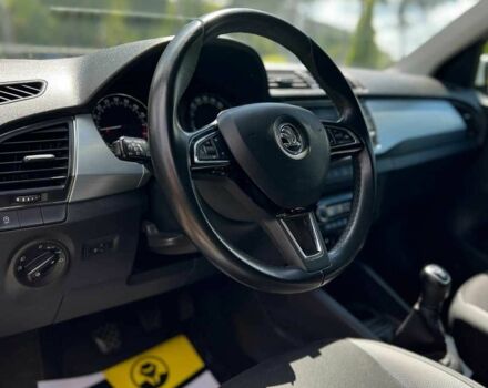 Білий Шкода Фабія, об'ємом двигуна 1.4 л та пробігом 310 тис. км за 9400 $, фото 15 на Automoto.ua