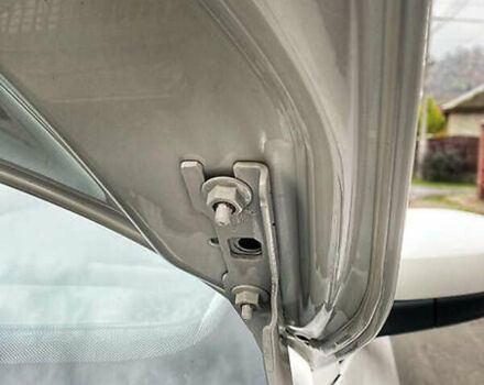 Белый Шкода Фабия, объемом двигателя 1.2 л и пробегом 180 тыс. км за 9800 $, фото 19 на Automoto.ua