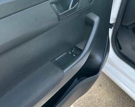 Белый Шкода Фабия, объемом двигателя 1.4 л и пробегом 224 тыс. км за 6950 $, фото 22 на Automoto.ua