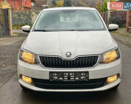 Белый Шкода Фабия, объемом двигателя 1.2 л и пробегом 180 тыс. км за 9800 $, фото 32 на Automoto.ua
