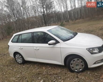 Белый Шкода Фабия, объемом двигателя 1.42 л и пробегом 285 тыс. км за 7999 $, фото 5 на Automoto.ua