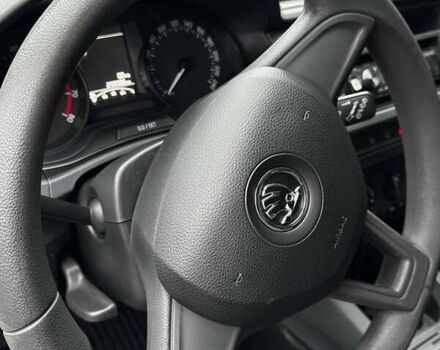 Белый Шкода Фабия, объемом двигателя 1.2 л и пробегом 259 тыс. км за 7300 $, фото 9 на Automoto.ua