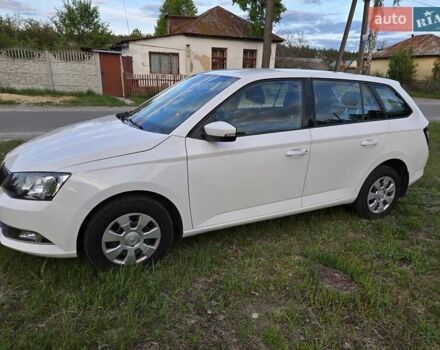 Белый Шкода Фабия, объемом двигателя 1 л и пробегом 135 тыс. км за 8550 $, фото 8 на Automoto.ua