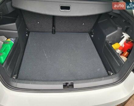 Білий Шкода Фабія, об'ємом двигуна 1.2 л та пробігом 263 тис. км за 7200 $, фото 4 на Automoto.ua