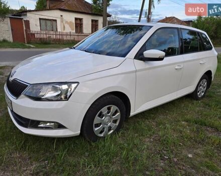 Белый Шкода Фабия, объемом двигателя 1 л и пробегом 135 тыс. км за 8550 $, фото 7 на Automoto.ua