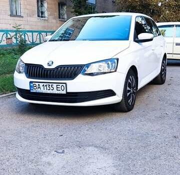 Белый Шкода Фабия, объемом двигателя 1.42 л и пробегом 159 тыс. км за 9300 $, фото 5 на Automoto.ua
