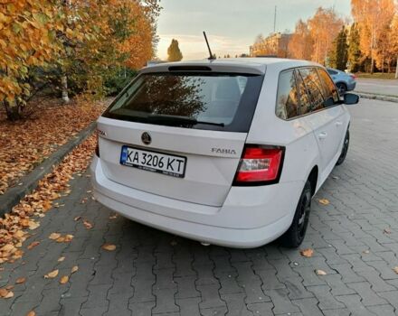 Белый Шкода Фабия, объемом двигателя 1 л и пробегом 180 тыс. км за 7300 $, фото 4 на Automoto.ua