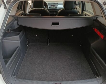 Белый Шкода Фабия, объемом двигателя 1 л и пробегом 180 тыс. км за 7300 $, фото 15 на Automoto.ua