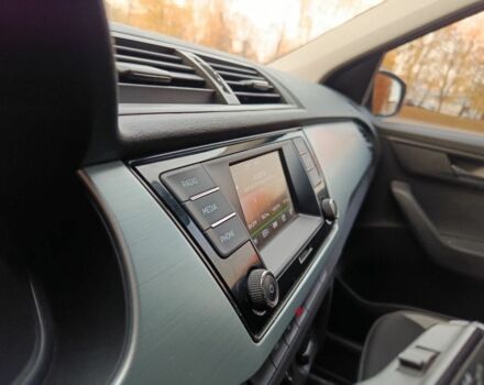 Белый Шкода Фабия, объемом двигателя 1 л и пробегом 180 тыс. км за 7300 $, фото 16 на Automoto.ua