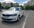 Белый Шкода Фабия, объемом двигателя 1.4 л и пробегом 198 тыс. км за 13000 $, фото 1 на Automoto.ua
