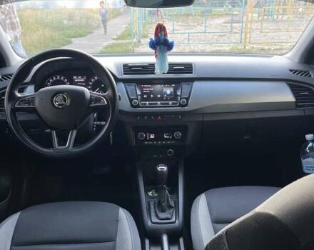 Білий Шкода Фабія, об'ємом двигуна 1.42 л та пробігом 197 тис. км за 9395 $, фото 21 на Automoto.ua