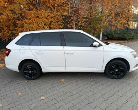 Белый Шкода Фабия, объемом двигателя 1 л и пробегом 180 тыс. км за 7300 $, фото 5 на Automoto.ua