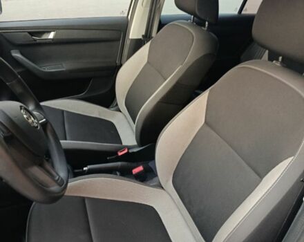 Белый Шкода Фабия, объемом двигателя 1 л и пробегом 180 тыс. км за 7300 $, фото 2 на Automoto.ua