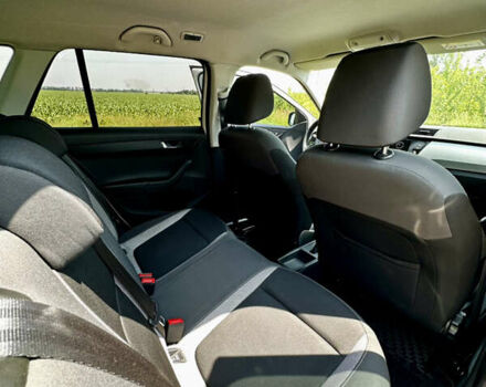 Белый Шкода Фабия, объемом двигателя 1 л и пробегом 179 тыс. км за 7200 $, фото 16 на Automoto.ua