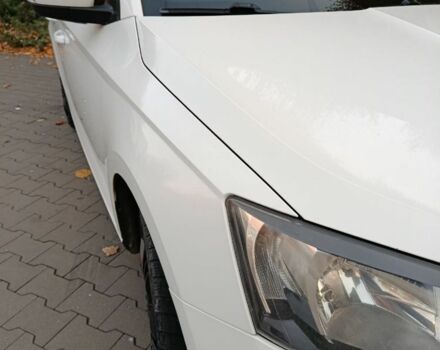 Белый Шкода Фабия, объемом двигателя 1 л и пробегом 180 тыс. км за 7300 $, фото 6 на Automoto.ua