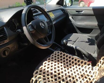 Белый Шкода Фабия, объемом двигателя 1 л и пробегом 189 тыс. км за 8099 $, фото 12 на Automoto.ua