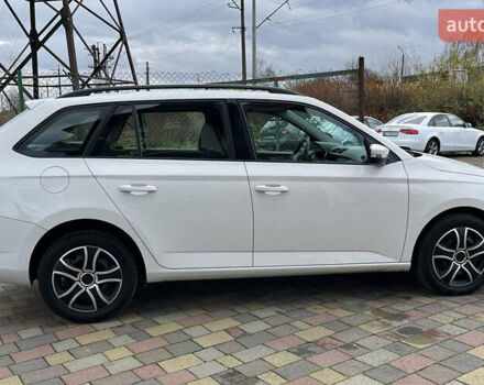 Белый Шкода Фабия, объемом двигателя 1 л и пробегом 84 тыс. км за 7450 $, фото 7 на Automoto.ua