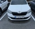 Белый Шкода Фабия, объемом двигателя 1 л и пробегом 170 тыс. км за 5000 $, фото 1 на Automoto.ua
