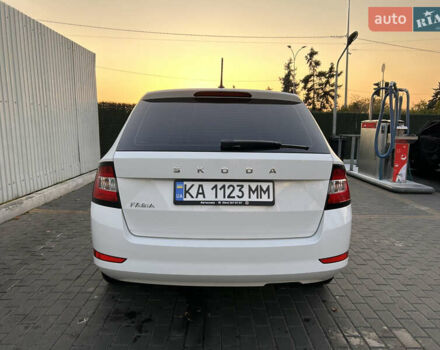Белый Шкода Фабия, объемом двигателя 1 л и пробегом 133 тыс. км за 11800 $, фото 7 на Automoto.ua