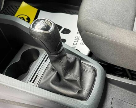 Белый Шкода Фабия, объемом двигателя 1 л и пробегом 84 тыс. км за 7450 $, фото 11 на Automoto.ua